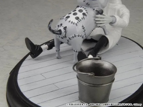 Frankenweenie - Sparky - Victor Frankenstein (Yamato)ㅤ – Yamato – ActionFigureBrasil
