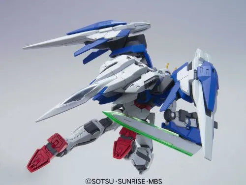Gekijouban Kidou Senshi Gundam 00: A Wakening of the Trailblazer - GN-0000RE + GNR-010 00 Raiser GN Condenser Type - HG00 #70 - 1/144 (Bandai)ㅤ – Bandai – ActionFigureBrasil