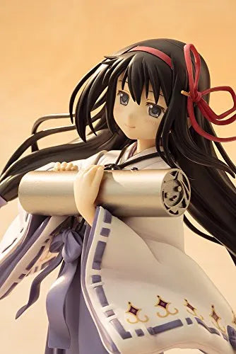 Gekijouban Mahou Shoujo Madoka★Magica: Hangyaku no Monogatari - Akemi Homura - 1/8 - Miko ver (Kotobukiya)ㅤ – Kotobukiya – ActionFigureBrasil — ambientada