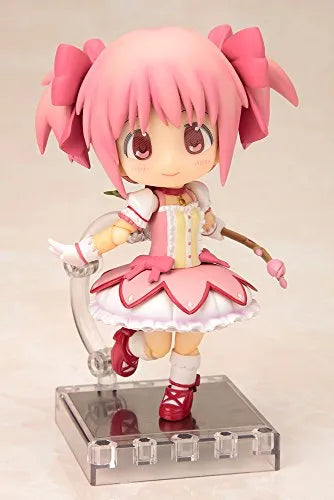 Gekijouban Mahou Shoujo Madoka★Magica: Hangyaku no Monogatari - Kaname Madoka - Kyuubey - Cu-Poche - ver.1.5 (Kotobukiya)ㅤ – Kotobukiya – ActionFigureBrasil — ângulo diferente