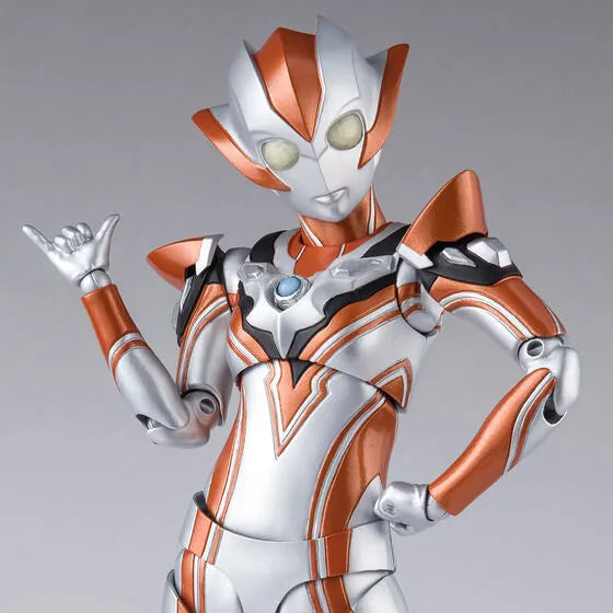 Gekijouban Ultraman R/B: Select! The Crystal of Bond - Ultrawoman Grigio - S.H.Figuarts (Bandai Spirits) [Shop Exclusive]ㅤ – Bandai Spirits – ActionFigureBrasil