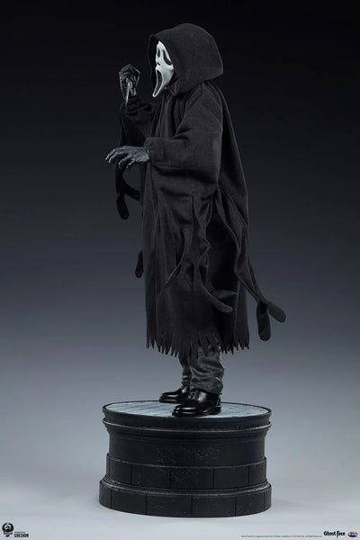 Ghost Face - LIMITED EDITION: 750 – PCS – ActionFigure Brasil — com base expositora