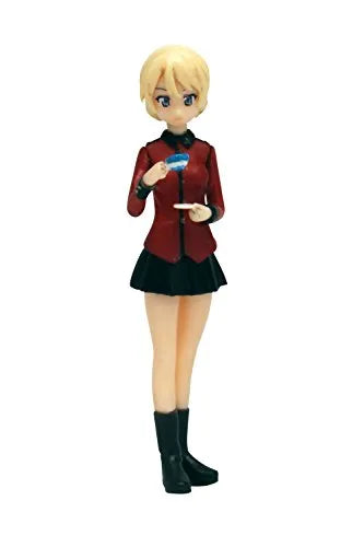 Girls und Panzer - Girls und Panzer der Film - Darjeeling - Orange Pekoe - Rosehip - 1/35 (Platz)ㅤ – Platz Hobby – ActionFigureBrasil — com base expositora