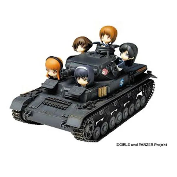Girls und Panzer - Girls und Panzer der Film - PzKpfw.IV Ausf.D - 1/35 - Team Ankou w/Deformed Team Ankou (Panzer Jacket Ver.) (Platz)ㅤ – Platz Hobby – ActionFigureBrasil