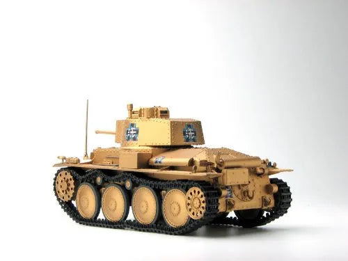 Girls und Panzer - Panzerkampfwagen 38(t) - 1/35 - Kame-san Team Ver. (Platz)ㅤ – Platz Hobby – ActionFigureBrasil