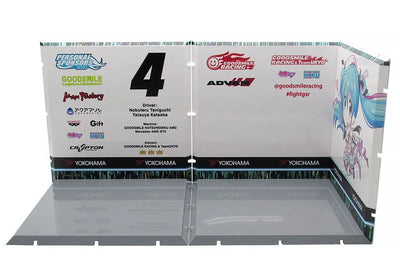 GOOD SMILE Racing - Hatsune Miku - Dioramansion 150 - Racing Miku 2019 Pit D - Racing 2019 ver. (Good Smile Company, PLM)ㅤ – PLUM – ActionFigureBrasil — ângulo diferente