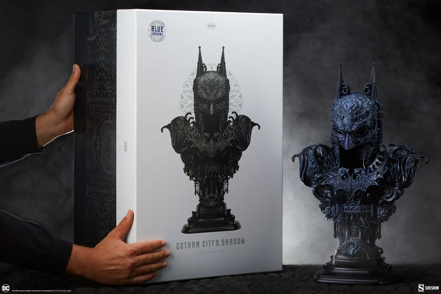 Gotham City's Shadow: Batman™ (Blue Variant) - LIMITED EDITION: 150 (Variant) – Sideshow Collectibles – ActionFigure Brasil