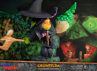 Gruntilda - LIMITED EDITION: 500 – First 4 Figures – ActionFigure Brasil — ângulo diferente