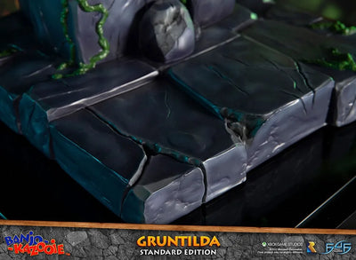 Gruntilda - LIMITED EDITION: 500 – First 4 Figures – ActionFigure Brasil — embalagem