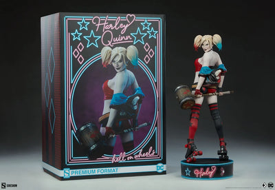 Harley Quinn: Hell on Wheels - LIMITED EDITION: 2000 – Sideshow Collectibles – ActionFigure Brasil — com base expositora