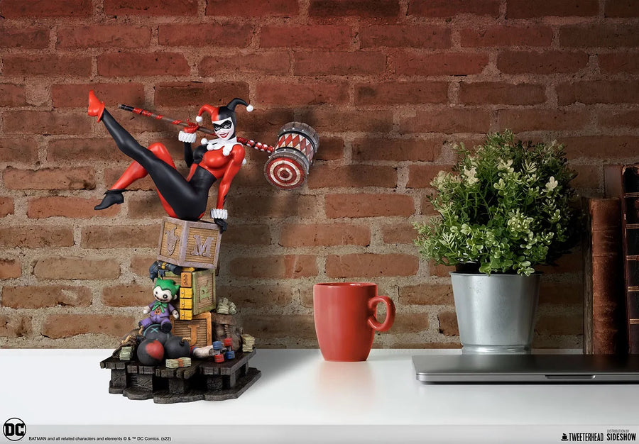 Harley Quinn - LIMITED EDITION: 400 (Exclusive Sixth Scale) – Tweeterhead – ActionFigure Brasil