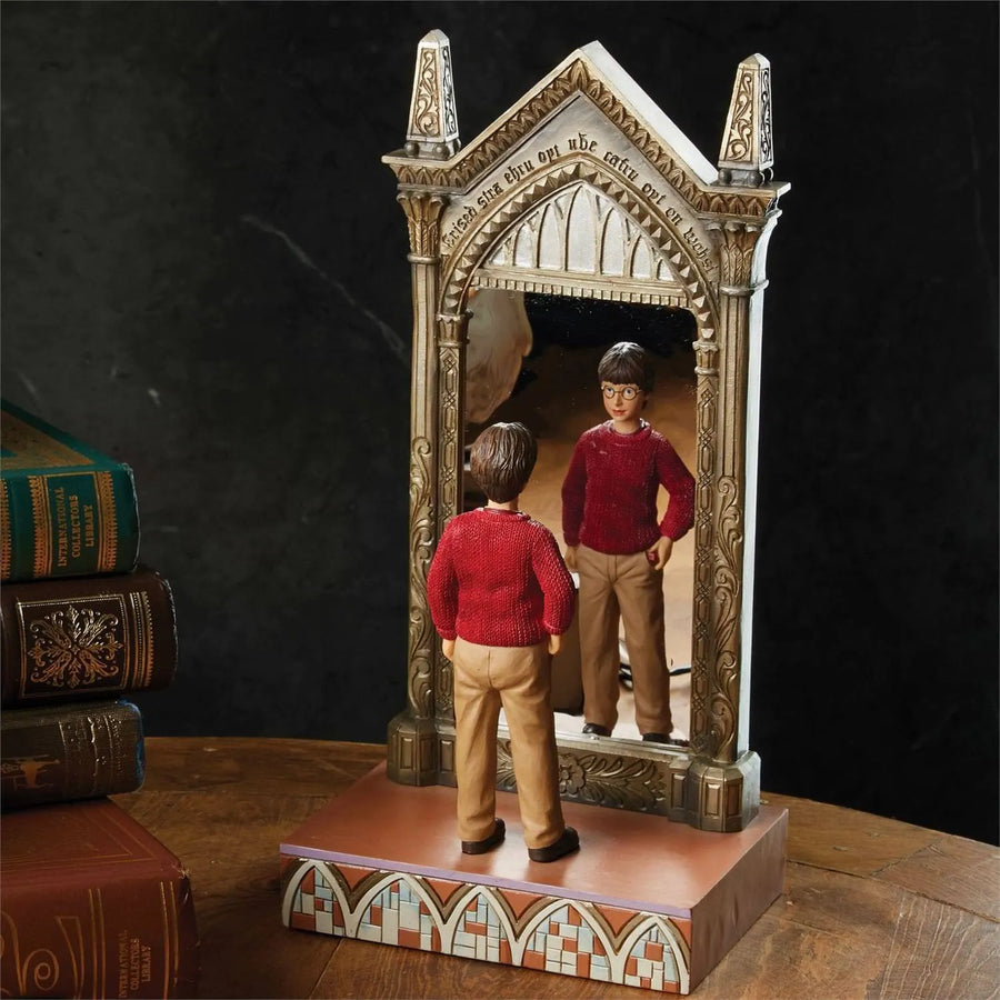 Harry & Mirror of Erised – Enesco, LLC – ActionFigure Brasil
