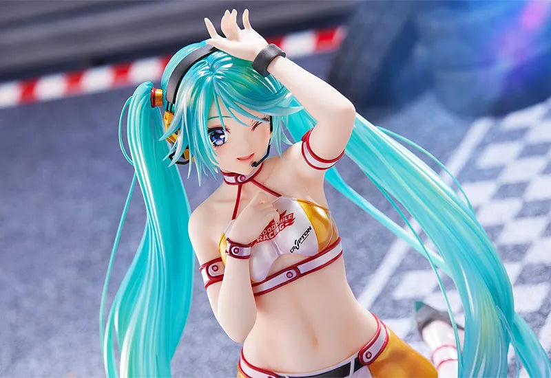 Hatsune Miku GT Project Racing Miku 2010Ver. Art by Kentaro Yabuki 1/7ㅤ – Max Factory – ActionFigureBrasil