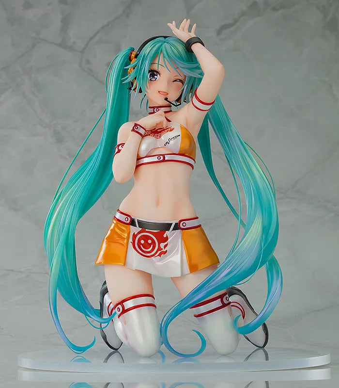 Hatsune Miku GT Project Racing Miku 2010Ver. Art by Kentaro Yabuki 1/7ㅤ – Max Factory – ActionFigureBrasil