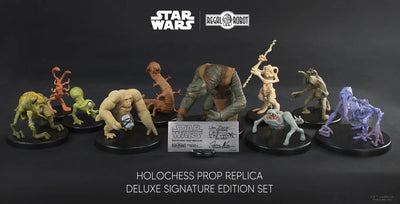 Holochess (Deluxe Signature Edition) - LIMITED EDITION: 77 – Regal Robot – ActionFigure Brasil