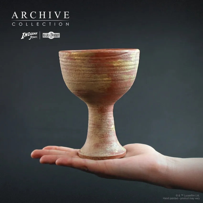 Holy Grail Chalice - LIMITED EDITION: 499 – Regal Robot – ActionFigure Brasil