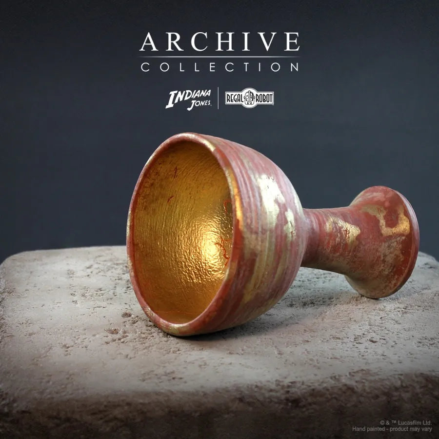 Holy Grail Chalice - LIMITED EDITION: 499 – Regal Robot – ActionFigure Brasil