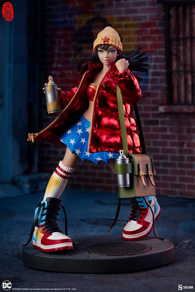 Hype Girl (Wonder Woman™) - LIMITED EDITION: 300 – Unruly Industries™ – ActionFigure Brasil
