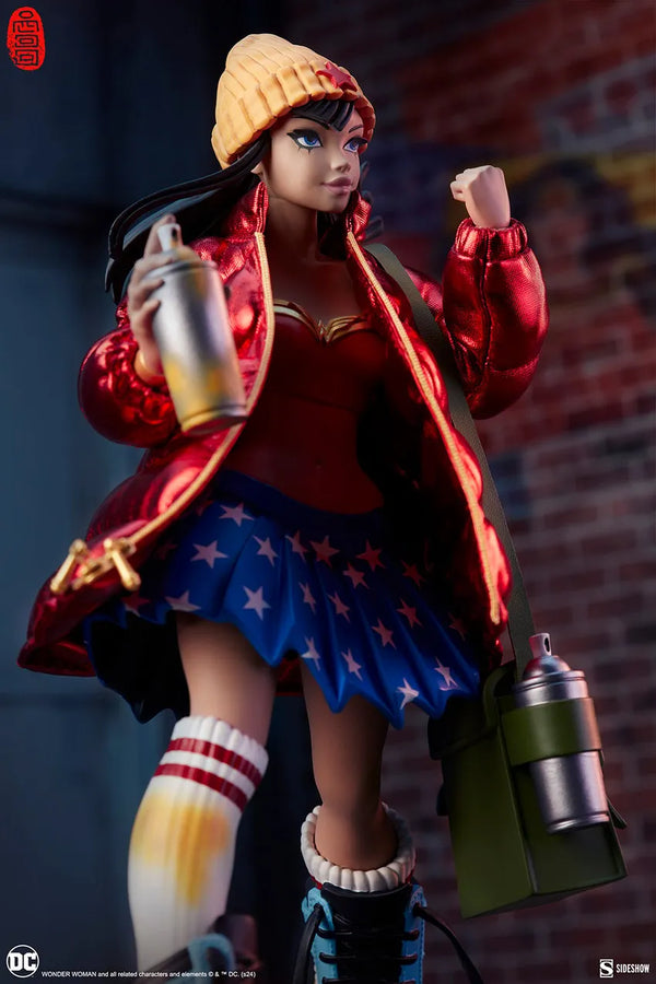 Hype Girl (Wonder Woman™) - LIMITED EDITION: 300 – Unruly Industries™ – ActionFigure Brasil