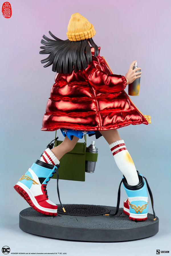 Hype Girl (Wonder Woman™) - LIMITED EDITION: 300 – Unruly Industries™ – ActionFigure Brasil