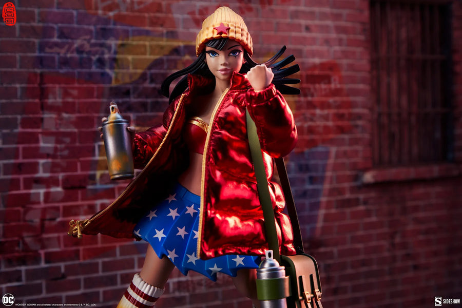 Hype Girl (Wonder Woman™) - LIMITED EDITION: 300 – Unruly Industries™ – ActionFigure Brasil