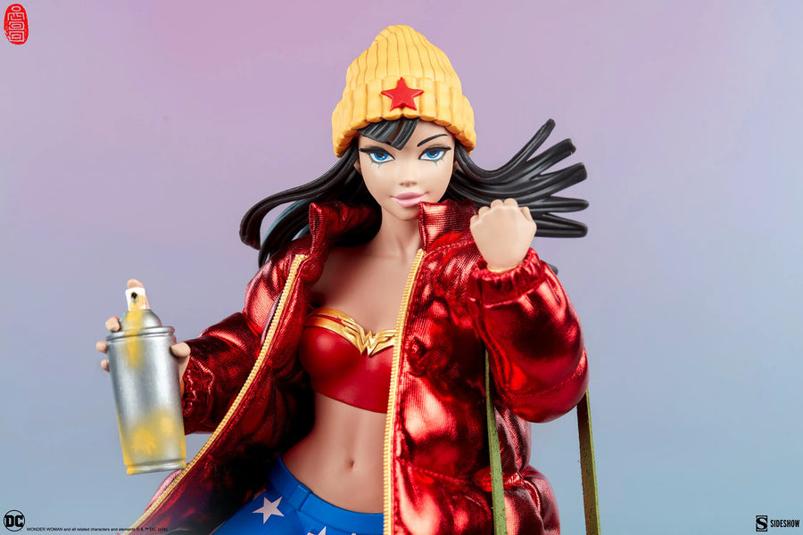 Hype Girl (Wonder Woman™) - LIMITED EDITION: 300 – Unruly Industries™ – ActionFigure Brasil