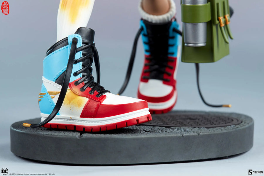 Hype Girl (Wonder Woman™) - LIMITED EDITION: 300 – Unruly Industries™ – ActionFigure Brasil