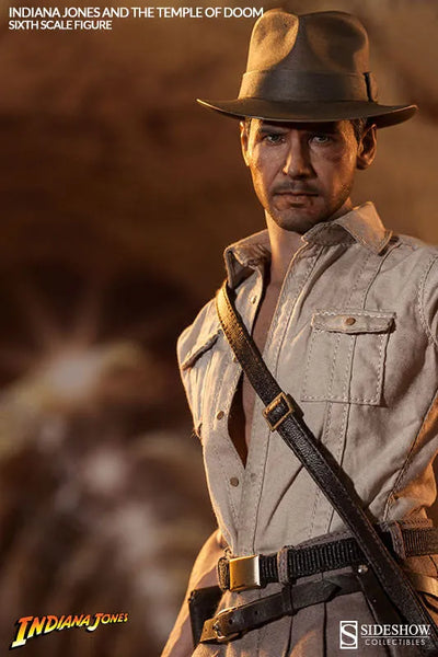 Indiana Jones and the Temple of Doom 1/6 Scale Figure - SideShow Sixth Scale: Indiana Jonesㅤ – Sideshow Collectibles – ActionFigureBrasil — ângulo diferente