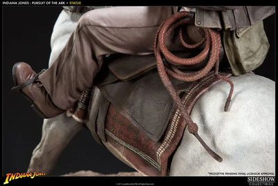 Indiana Jones "Pursuit of the Ark" Statueㅤ – Sideshow Collectibles – ActionFigureBrasil — close