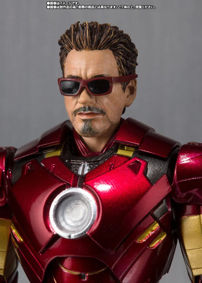 Iron Man 2 - Iron Man Mark IV - Tony Stark - S.H.Figuarts - S.H.Figuarts 15th Anniversary Ver. (Bandai Spirits) [Shop Exclusive]ㅤ – Bandai Spirits – ActionFigureBrasil — com base expositora
