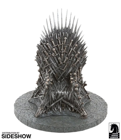 Iron Throne – Dark Horse Comics – ActionFigure Brasil — com base expositora