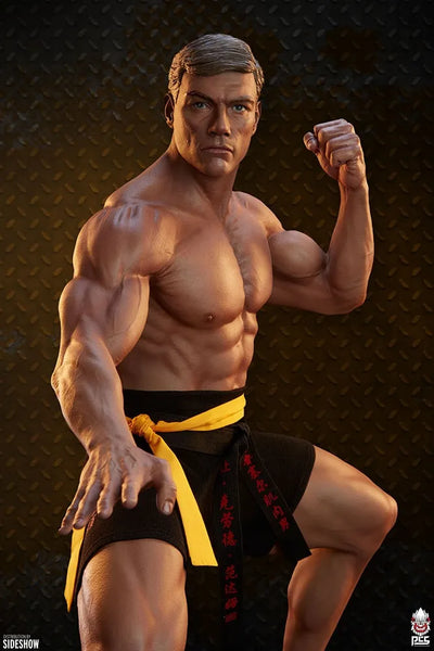 Jean-Claude Van Damme: Shotokan Tribute - LIMITED EDITION: 500 – PCS – ActionFigure Brasil — com base expositora