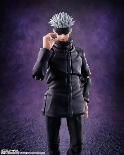Jujutsu Kaisen - Gojou Satoru - S.H.Figuarts (Bandai Spirits)ㅤ – Bandai Spirits – ActionFigureBrasil — ângulo diferente