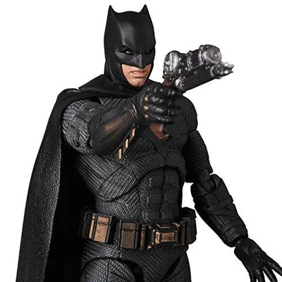Justice League (2017) - Batman - Mafex No.56 (Medicom Toy)ㅤ – Medicom Toy – ActionFigureBrasil — acessórios