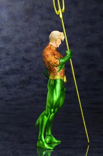Justice League - Aquaman - DC Comics New 52 ARTFX+ - 1/10 (Kotobukiya)ㅤ – Kotobukiya – ActionFigureBrasil — ângulo diferente