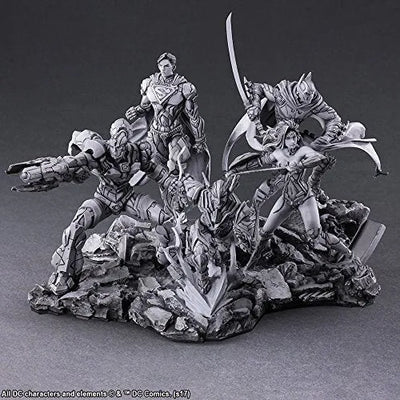 Justice League - Batman - Trading Arts - DC Comics Variant Trading Art - Painted Ver. (Square Enix)ㅤ – Square Enix – ActionFigureBrasil — ambientada