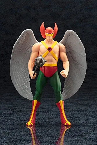 Justice League - Hawkman - ARTFX+ - Super Powers Classics - 1/10 (Kotobukiya)ㅤ – Kotobukiya – ActionFigureBrasil — ângulo diferente