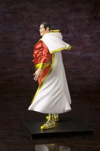 Justice League - Shazam! - Captain Marvel - DC Comics New 52 ARTFX+ - 1/10 (Kotobukiya)ㅤ – Kotobukiya – ActionFigureBrasil