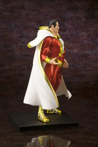 Justice League - Shazam! - Captain Marvel - DC Comics New 52 ARTFX+ - 1/10 (Kotobukiya)ㅤ – Kotobukiya – ActionFigureBrasil