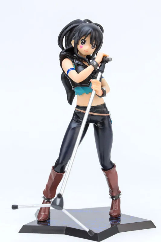 K-ON! - Akiyama Mio - Ichiban Kuji - Ichiban Kuji Premium K-ON!! No.2 - Death Devilㅤ – Banpresto – ActionFigureBrasil