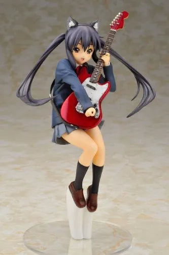 K-ON! - Nakano Azusa - 1/8 (Alter)ㅤ – Alter – ActionFigureBrasil