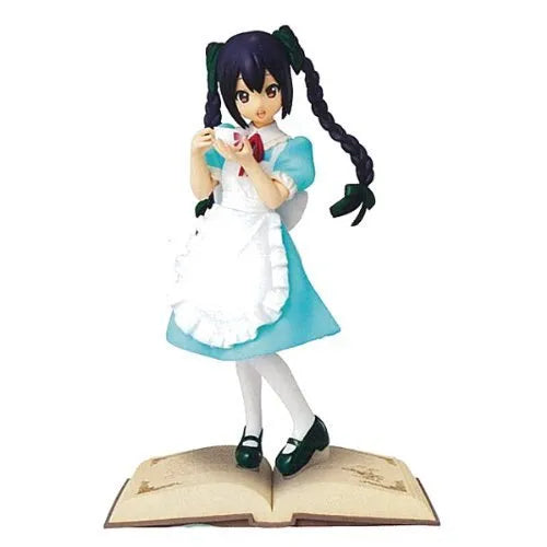 K-ON! - Nakano Azusa - Ichiban Kuji - Ichiban Kuji Premium K-ON! ~Fushigi no Kuni de Teatime~ㅤ – Banpresto – ActionFigureBrasil