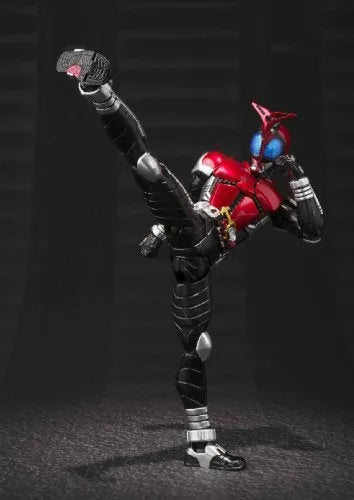 Kamen Rider Kabuto - S.H.Figuarts - S.H.Figuarts Shinkocchou Seihouㅤ – Bandai – ActionFigureBrasil — com base expositora