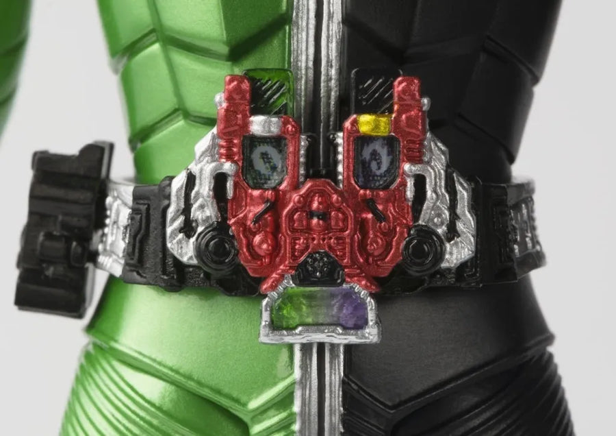 Kamen Rider W - Kamen Rider Double Cyclone Joker - S.H.Figuarts - S.H.Figuarts Shinkocchou Seihou (Bandai)ㅤ – Bandai – ActionFigureBrasil