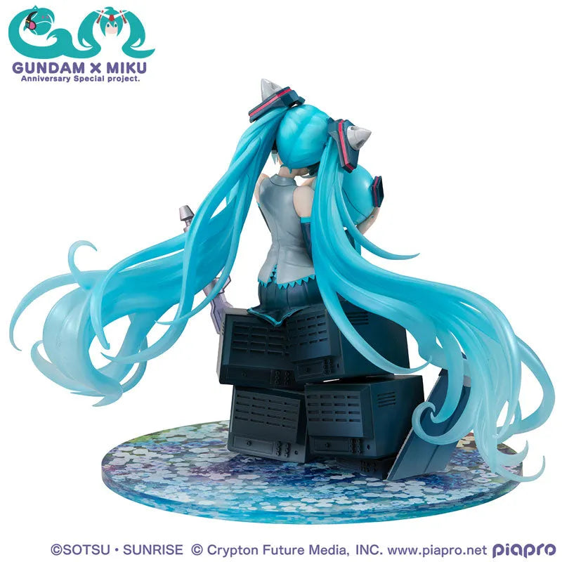 Kidou Senshi Gundam 00 - Piapro Characters - Haro - Hatsune Miku - Gundam x Miku Anniversary Special Project - Lucrea - 1/7 (MegaHouse) [Shop Exclusive]ㅤ – MegaHouse – ActionFigureBrasil
