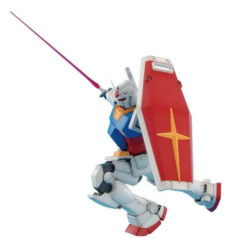 Kidou Senshi Gundam - RX-78-2 Gundam - MG #111 - 1/100 - Ver 2.0 (Bandai)ㅤ – Bandai – ActionFigureBrasil