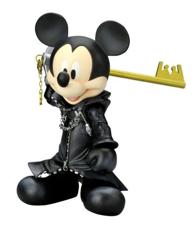 Kingdom Hearts - King Mickey - Play Arts - Kingdom Hearts Play Arts - no.3 - Organization Outfit (Kotobukiya, Square Enix)ㅤ – Kotobukiya – ActionFigureBrasil