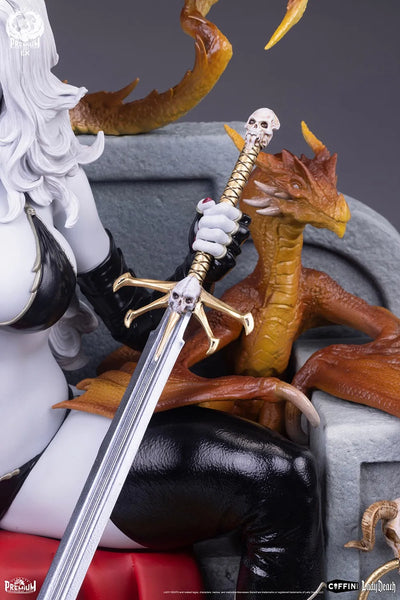 Lady Death Deluxe Version - LIMITED EDITION: 400 (Deluxe Version) – PCS – ActionFigure Brasil — ângulo diferente