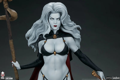 Lady Death - LIMITED EDITION: 400 – PCS – ActionFigure Brasil — ângulo diferente