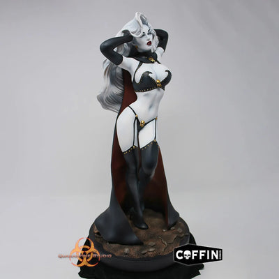 Lady Death - Reaper – Quarantine Studio – ActionFigure Brasil — ângulo diferente
